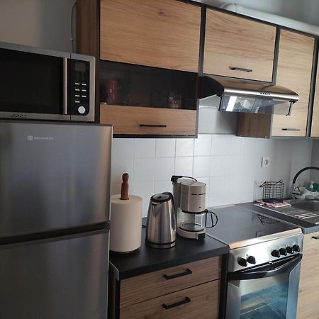Love Truth Life Apartamento Pireu Exterior foto